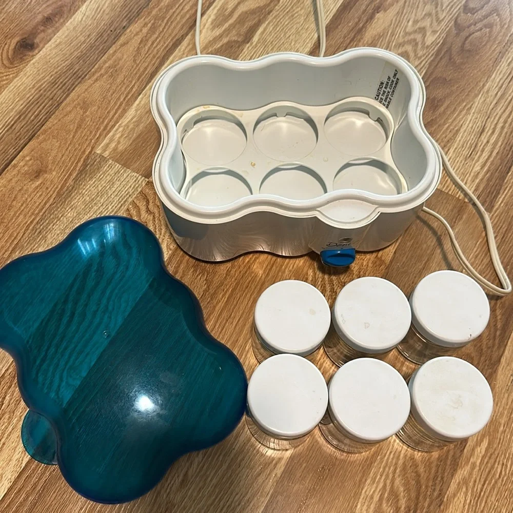 Deni Yogurt Maker with Blue Lid